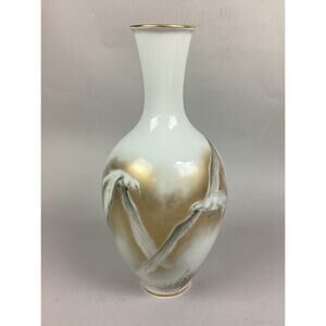 Heinrich And Co Bavaria Germany Vase With Flying Birds - 13 3/4”